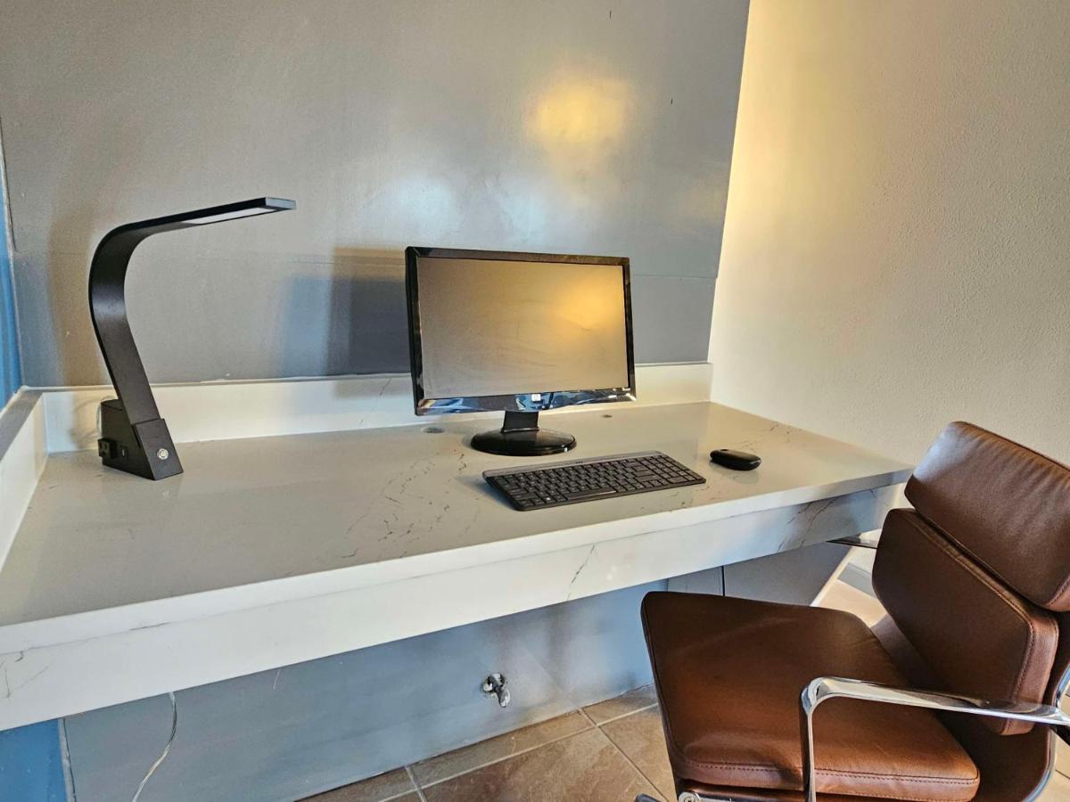 Surestay Studio By Best Western Victoria Eksteriør billede